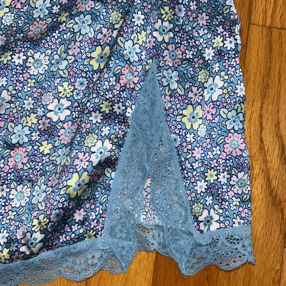 Frankie's Bikinis Blue Floral Skirt - Picture 3 of 4